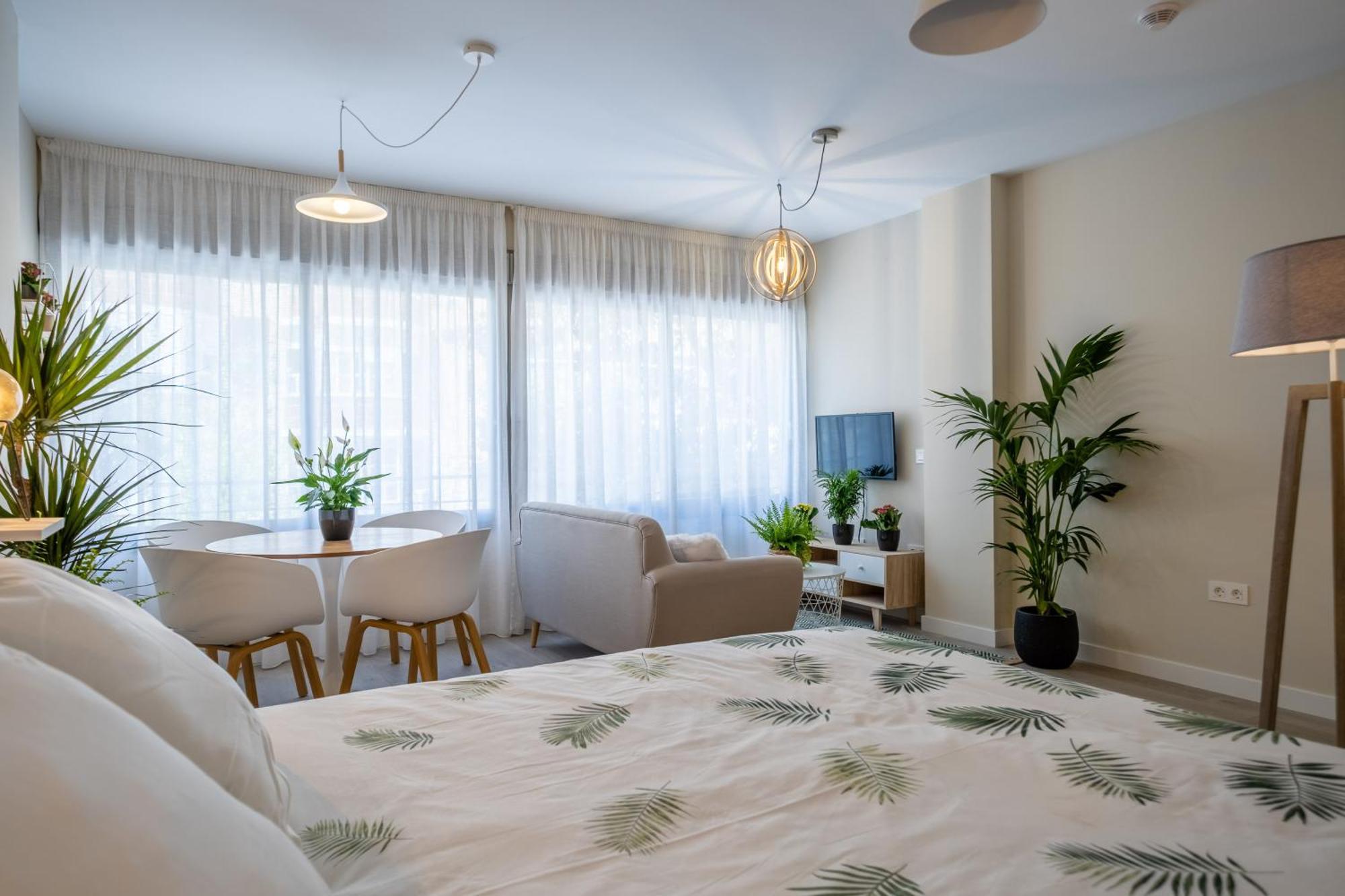Minty Stay - Trinidad Apartments Málaga Habitación foto